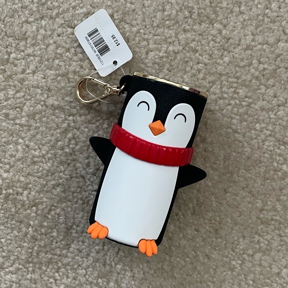Bath & Body Works Holiday Penguin Hand Sanitizer Spray Holder - Picture 13 of 16